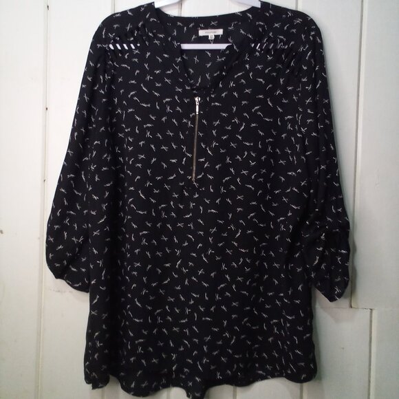 Maurices Blouse 1 1X Half Sleeve Shoulder Cut-Out Zipper Pattern Black White - Picture 1 of 16